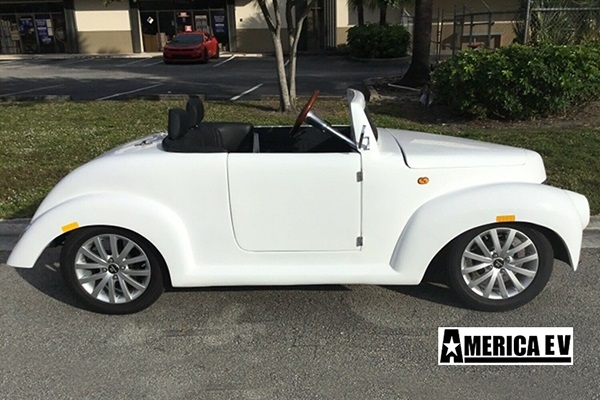 White America EV 39 Roadster 4 Passenger Golf Cart